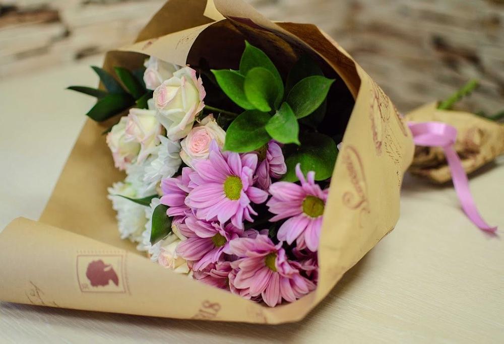 Букет цветов из: Розы и Хризантемы в Садовом Ставропольского края