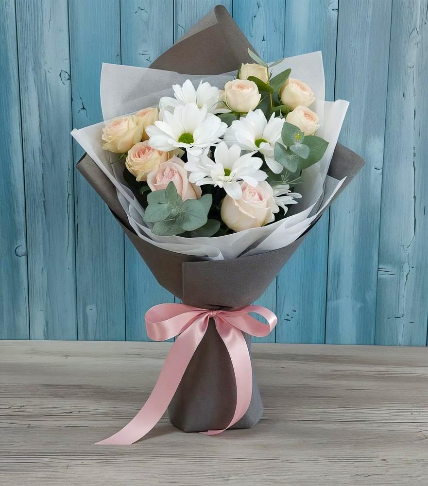 Букет цветов из: Хризантемы и Розы в Садовом Ставропольского края