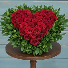 Цветочная композиция из Розы в виде сердца в Садовом Ставропольского края