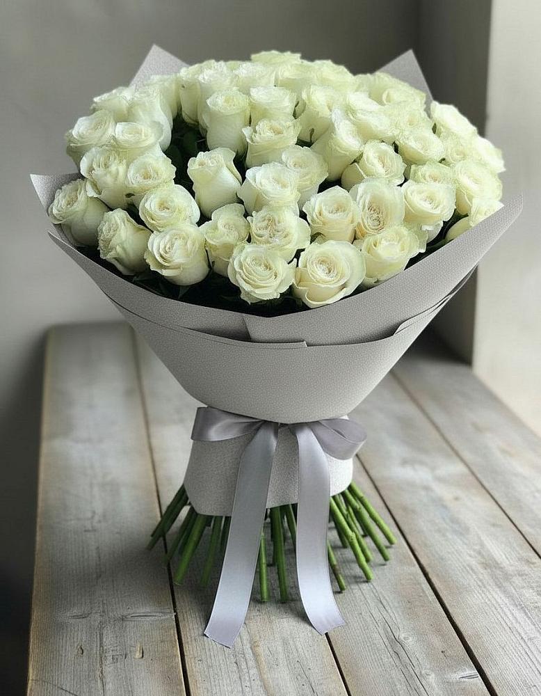 Букет 35 Белых роз в Садовом Ставропольского края