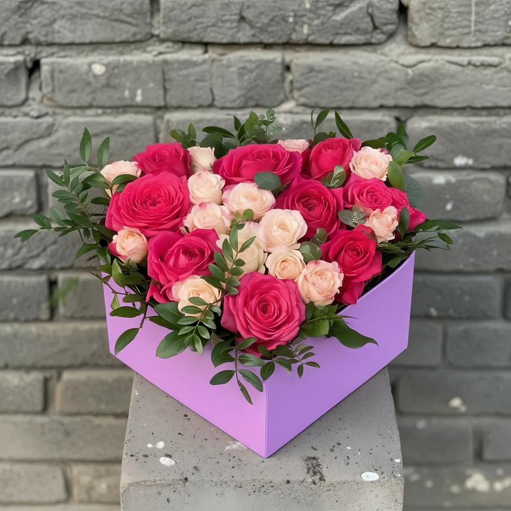 Цветочная композиция из Розы в коробке в Садовом Ставропольского края