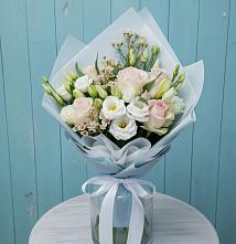Букет цветов из:  Розы и Лизиантусы в Садовом Ставропольского края