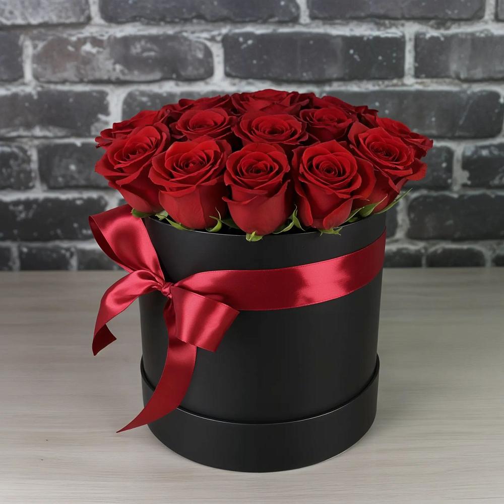 Цветочная композиция из Розы в шляпной коробке в Садовом Ставропольского края