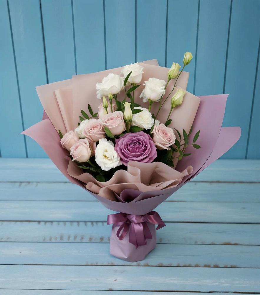 Букет цветов из: Розы и Лизиантусы в Садовом Ставропольского края